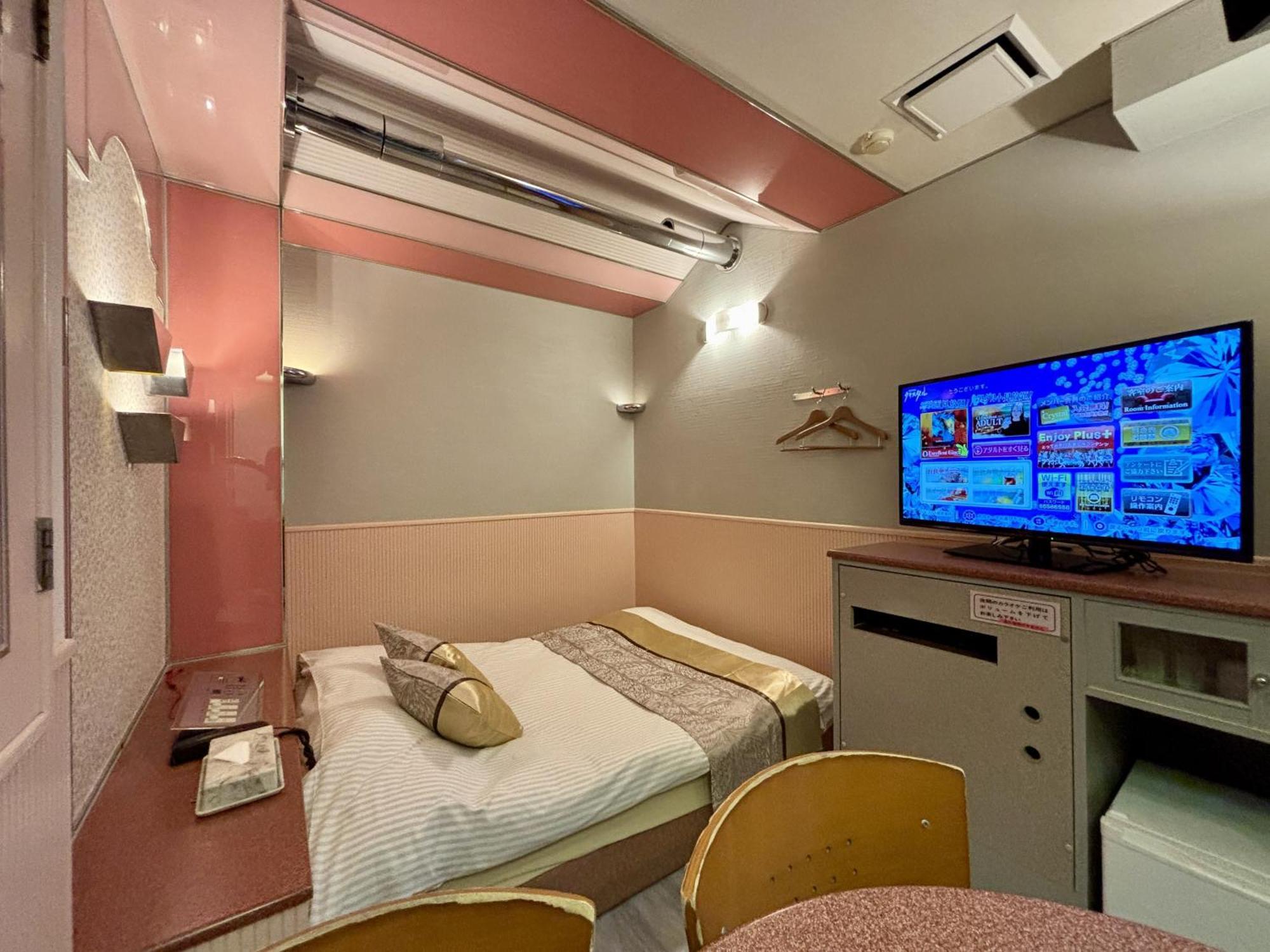 Hotel Crystal -大人専用-- — Foto 3